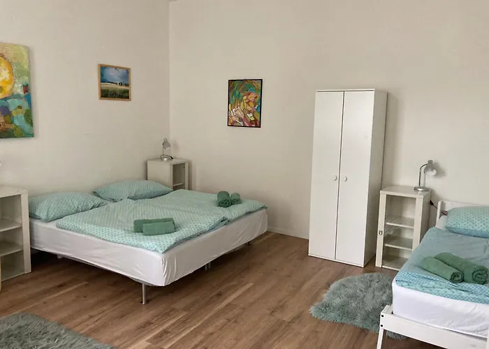 Enter Center Apartman *